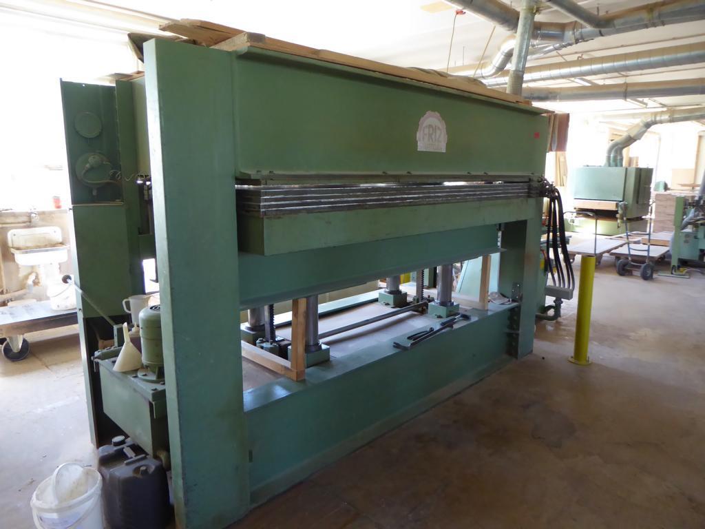 well-maintained woodworking machinery-1