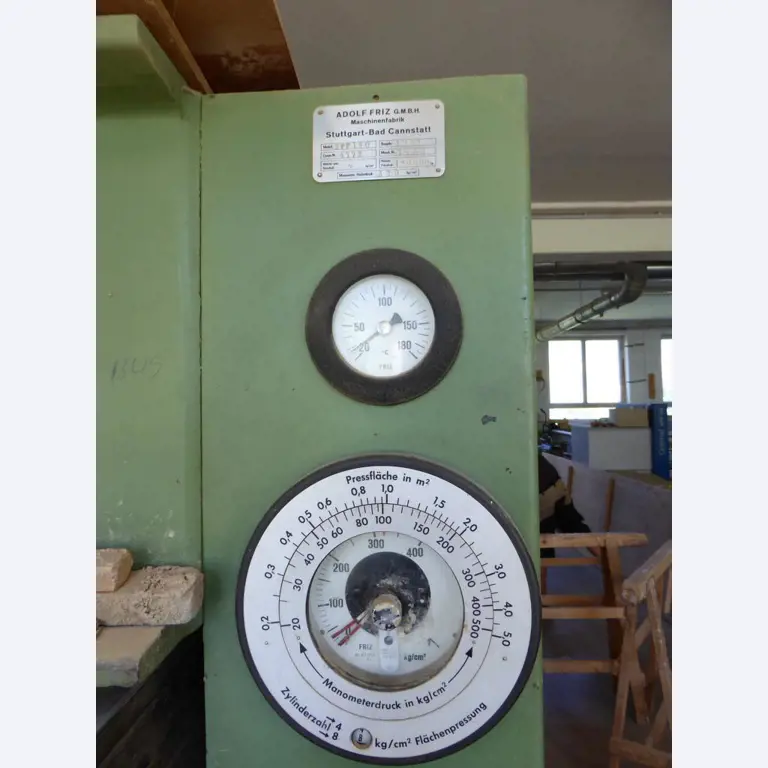 well-maintained woodworking machinery-4