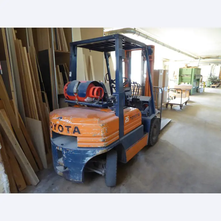 des machines à bois bien entretenues-3