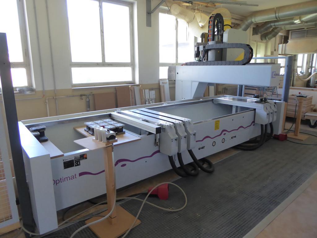 des machines à bois bien entretenues-2