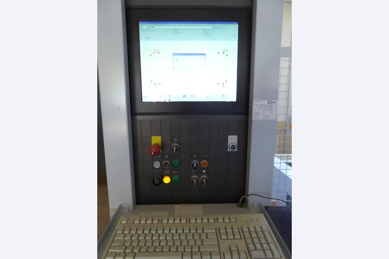 well-maintained woodworking machinery-4