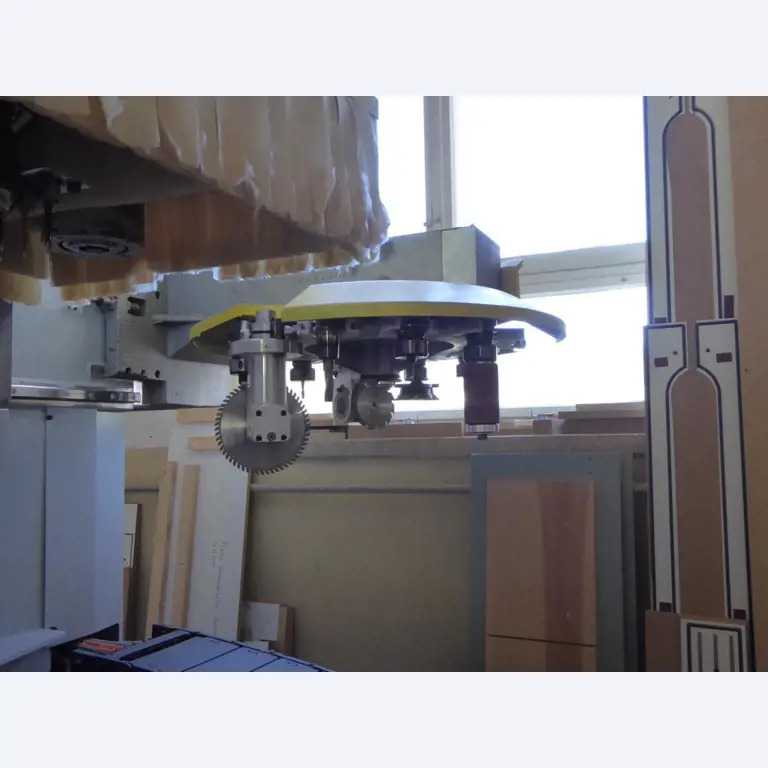 well-maintained woodworking machinery-5