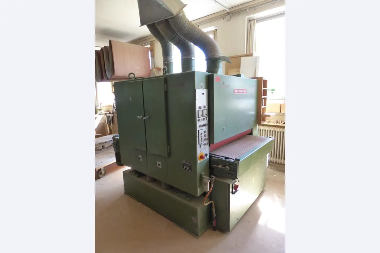 gepflegte Holzbearbeitungsmaschinen-2