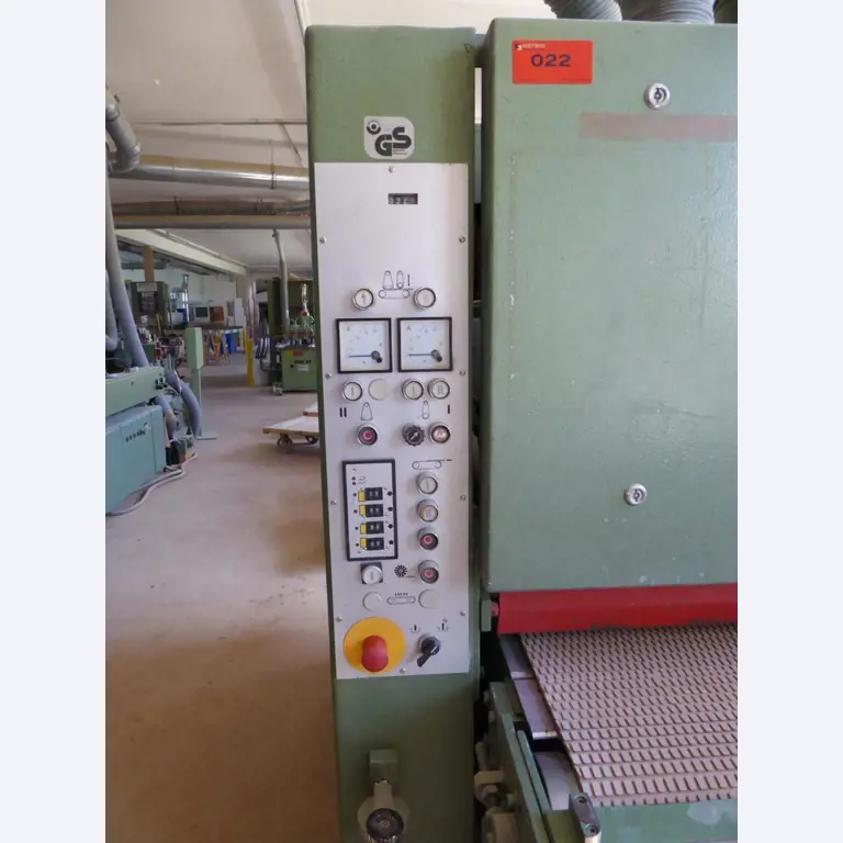 gepflegte Holzbearbeitungsmaschinen-4