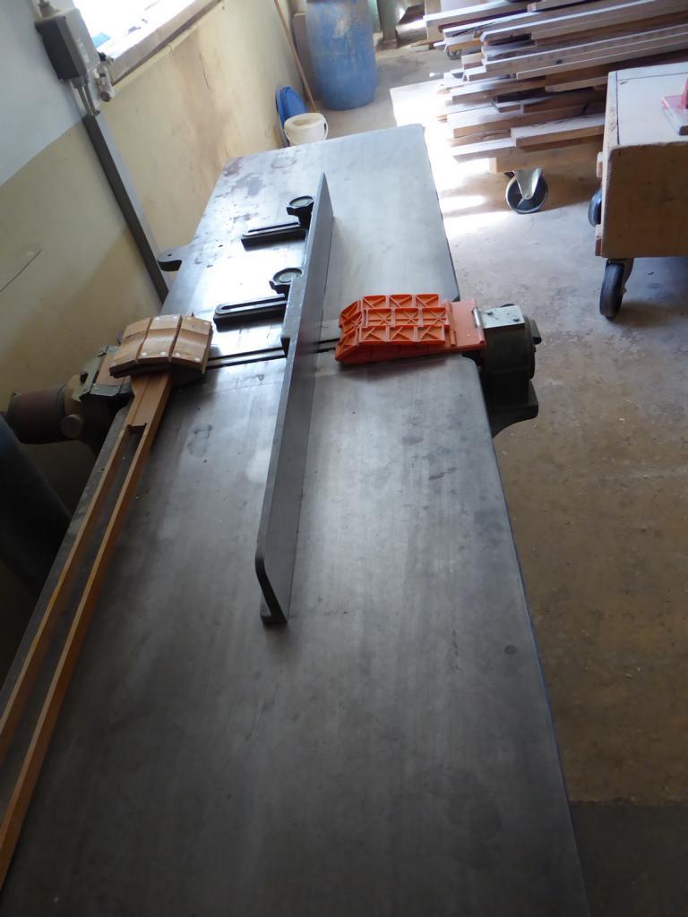 des machines à bois bien entretenues-4