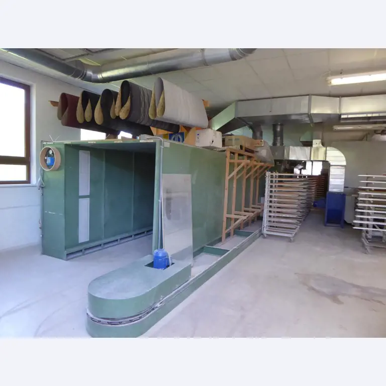 well-maintained woodworking machinery-1