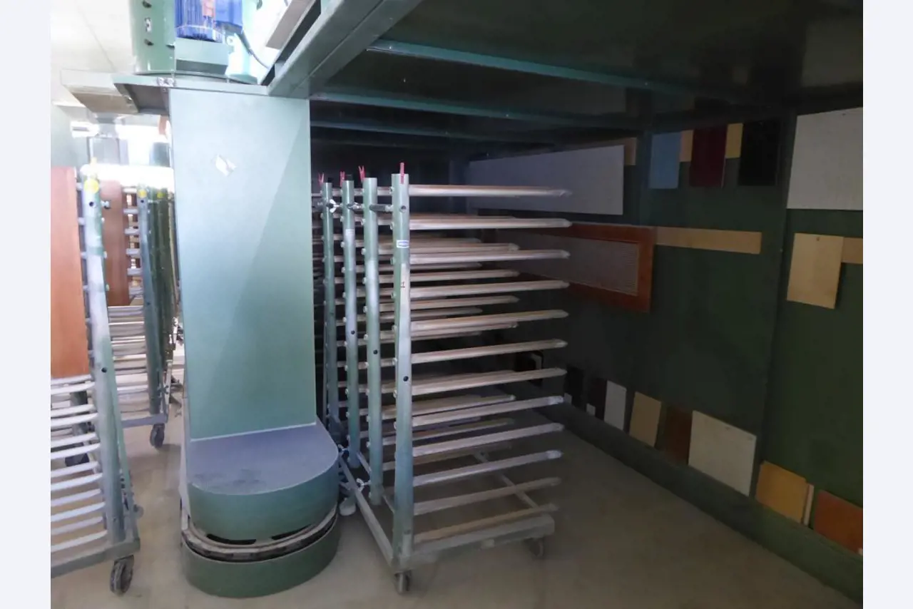 well-maintained woodworking machinery-3