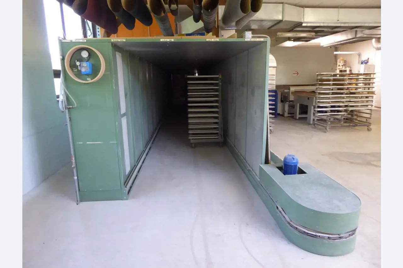 well-maintained woodworking machinery-5