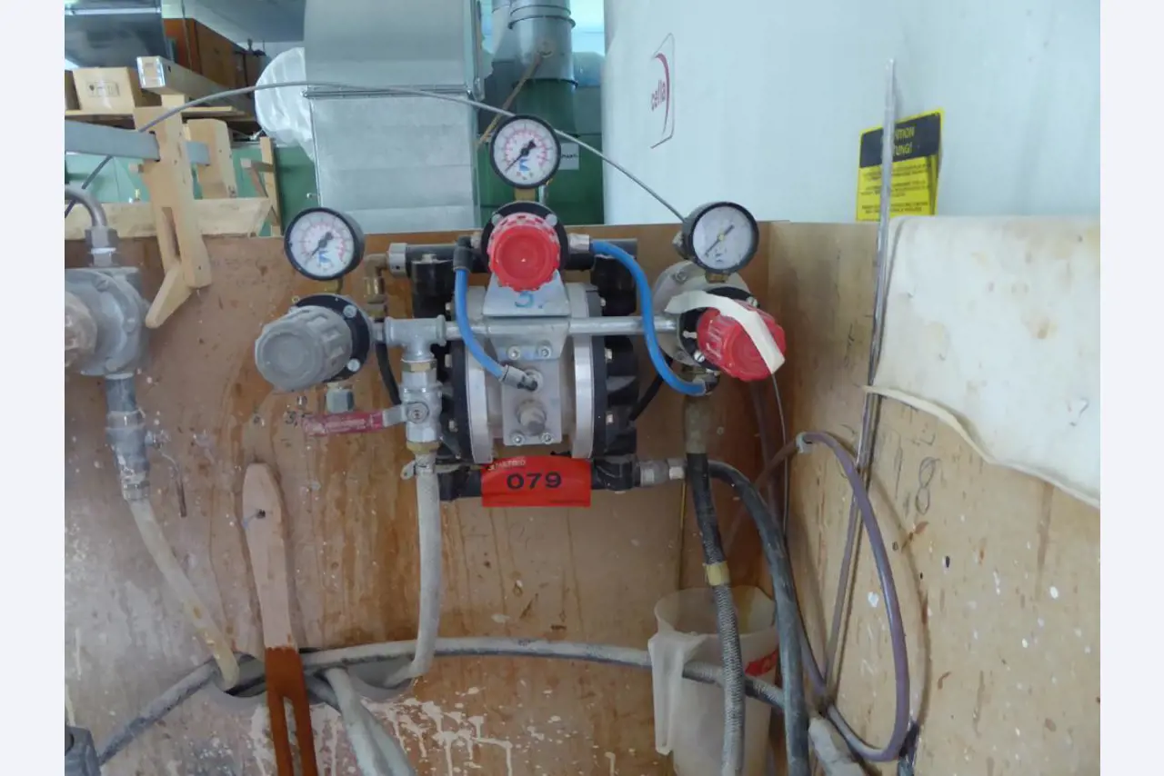 gepflegte Holzbearbeitungsmaschinen-1