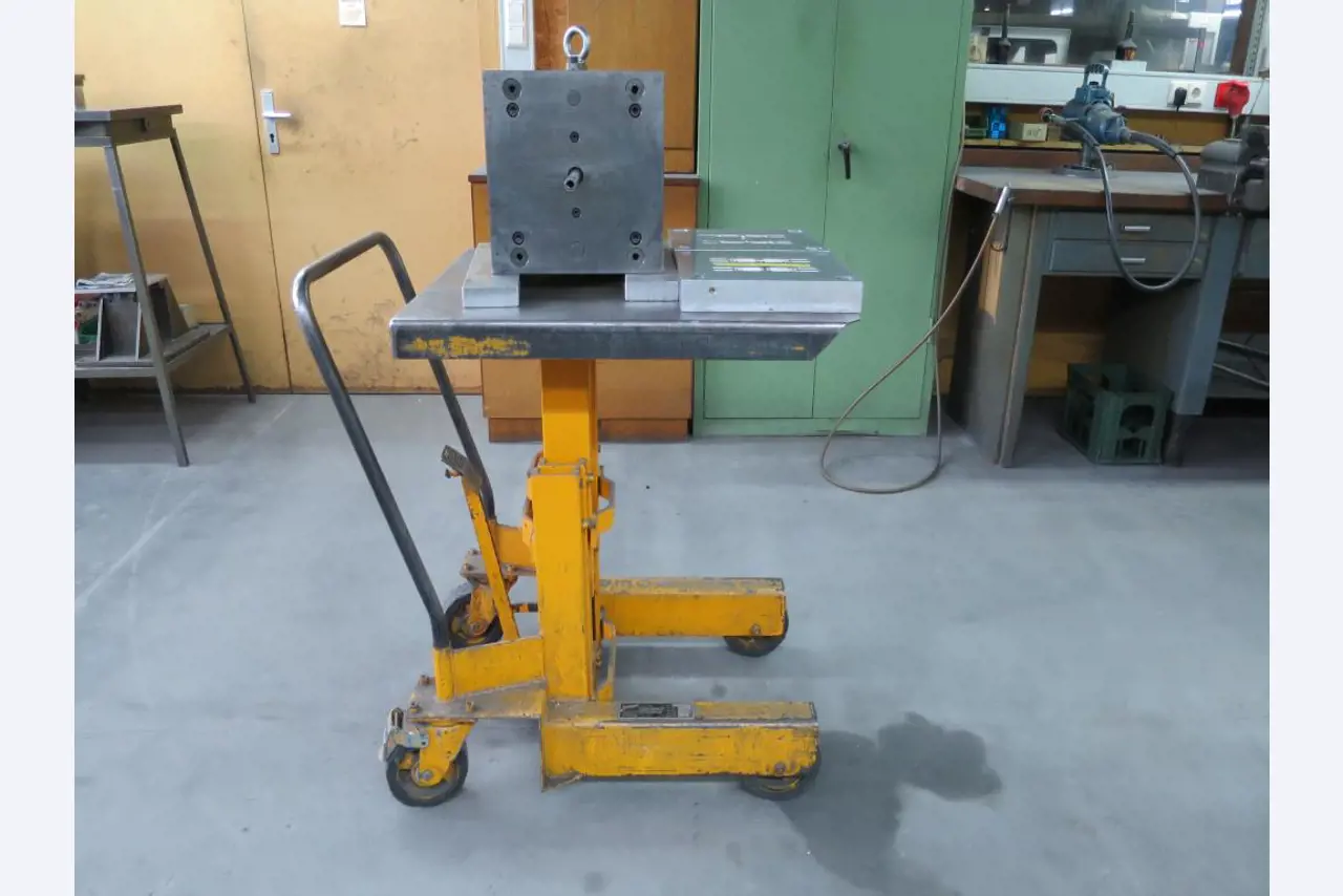 mold making machines (production of shoes lasts)-1