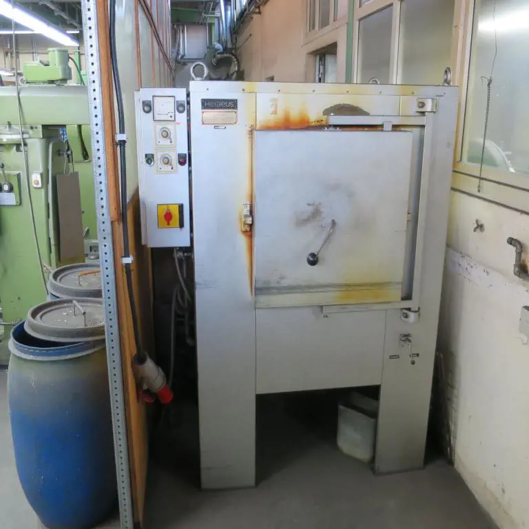 tempering furnace Heraeus EFU 60/60