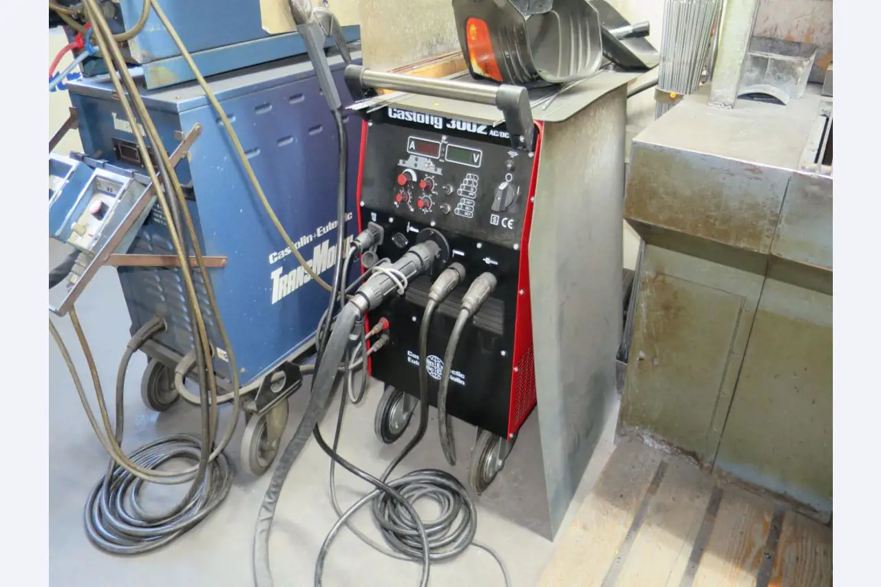 Maschinen für den Formenbau + Leistenbau (Zerspanen und Fügen)-1