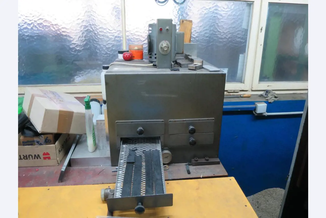 mold making machines (production of shoes lasts)-1