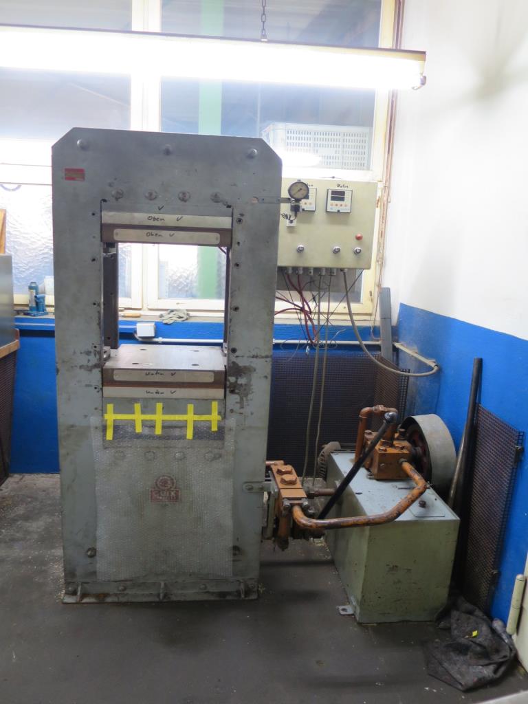 mold making machines (production of shoes lasts)-1