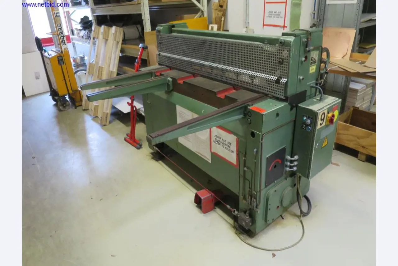 Machines entretenues pour la fabrication de circuits imprimés-1