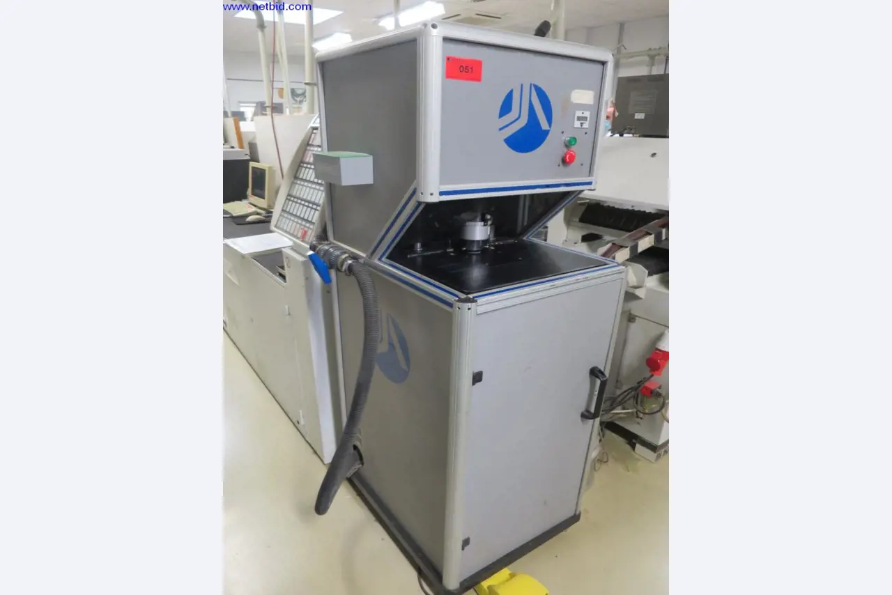 Dobrze utrzymane maszyny do produkcji obwodów drukowanych-2