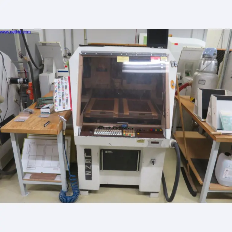Máquinas bien mantenidas para la producción de circuitos impresos-1