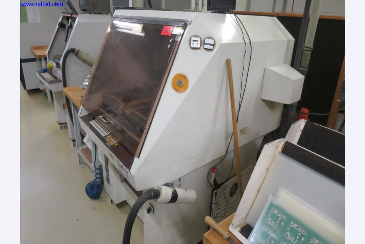 Máquinas bien mantenidas para la producción de circuitos impresos-2