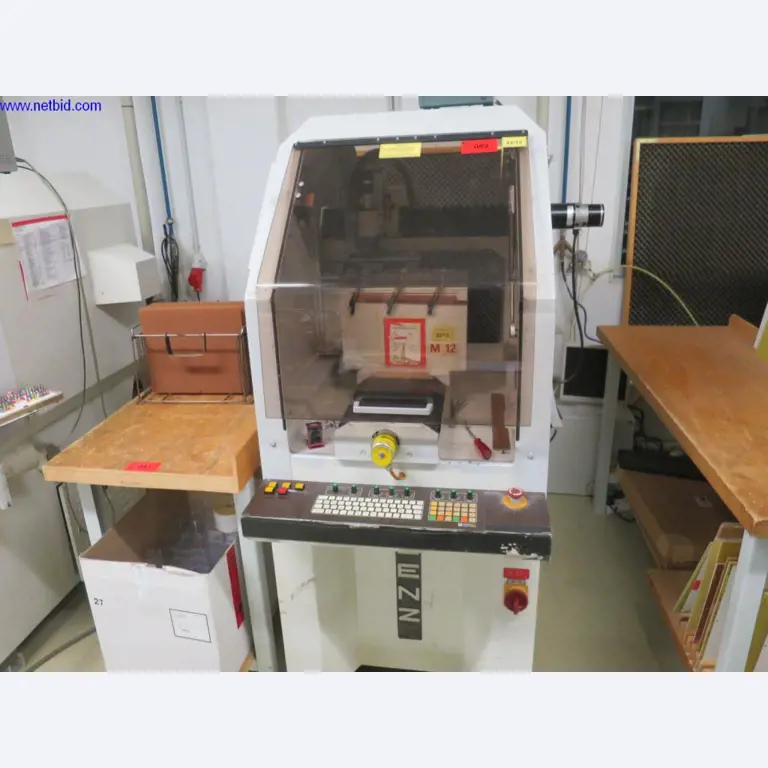 Dobře udržované stroje na výrobu desek s plošnými spoji-1