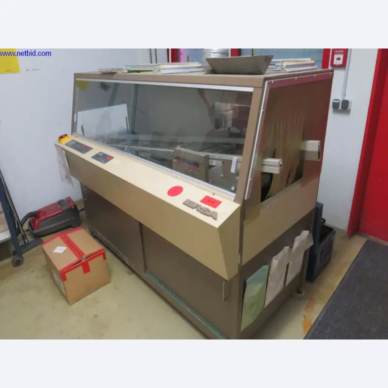 Dobře udržované stroje na výrobu desek s plošnými spoji-1