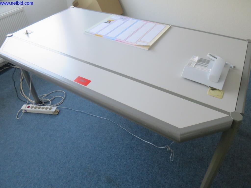 Dobře udržované stroje na výrobu desek s plošnými spoji-1