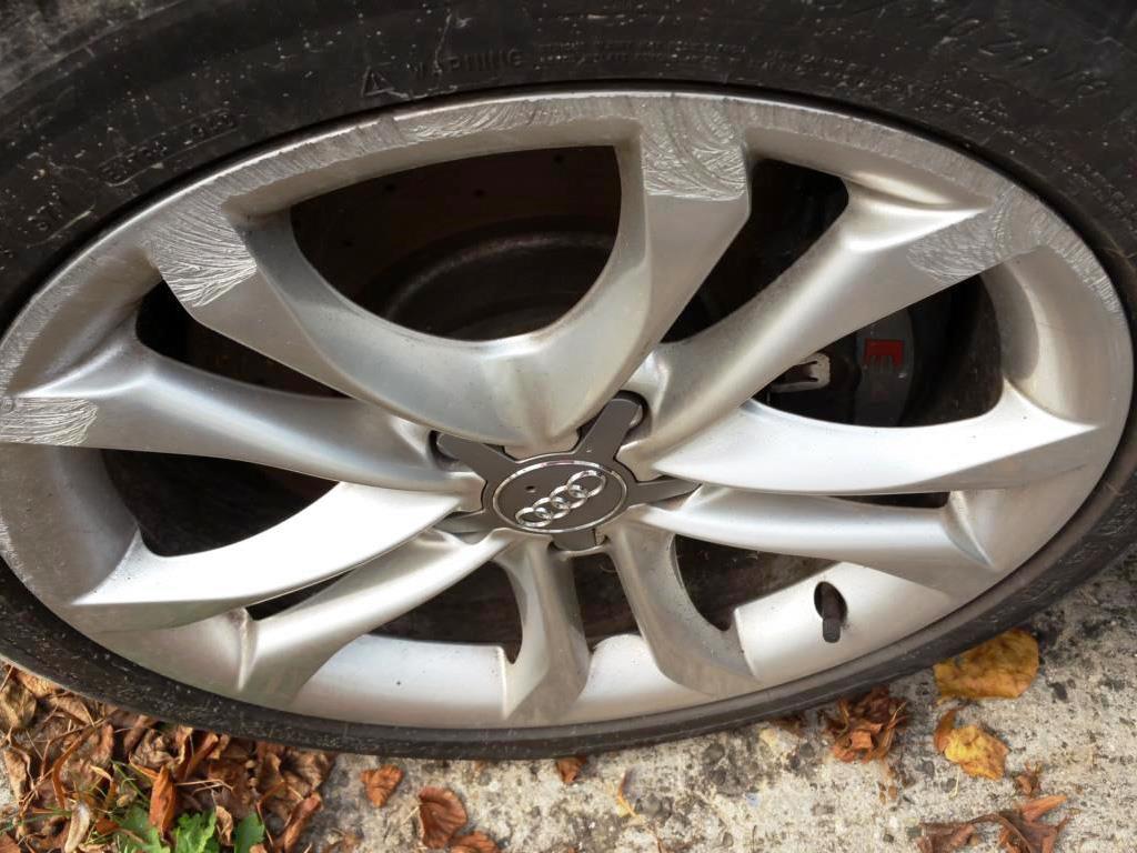 Vários veículos a motor-12