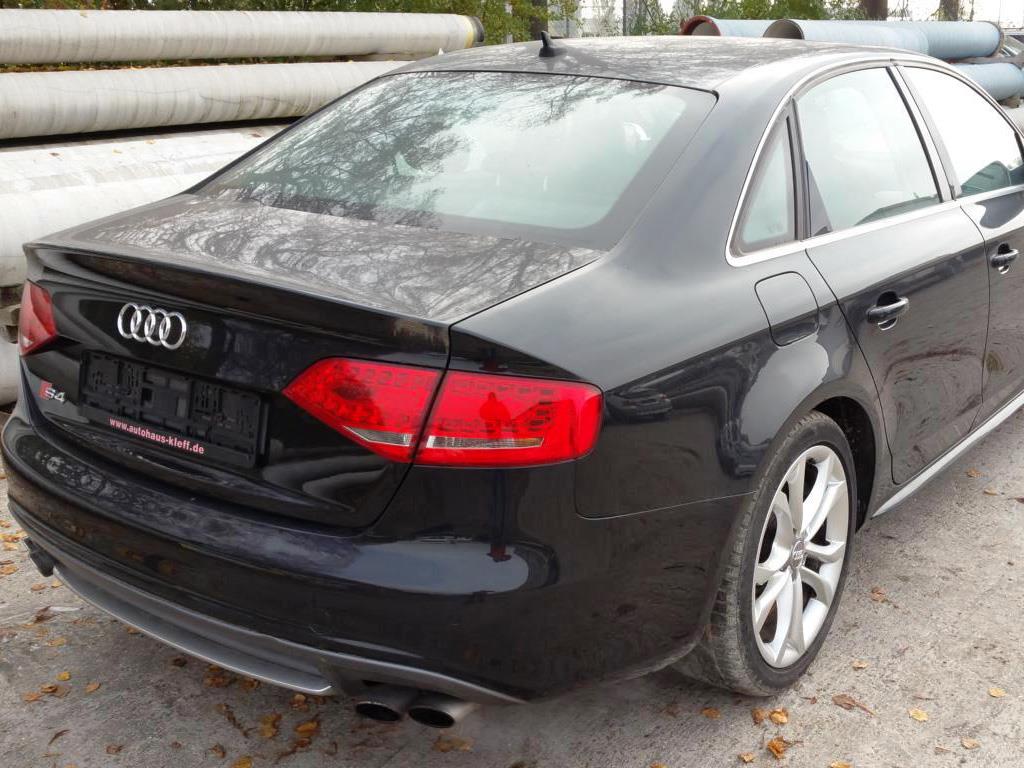 Vários veículos a motor-7