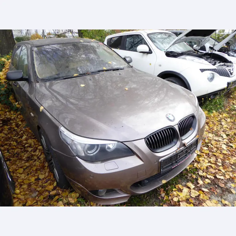 divers véhicules à moteur-3