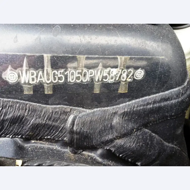 divers véhicules à moteur-6