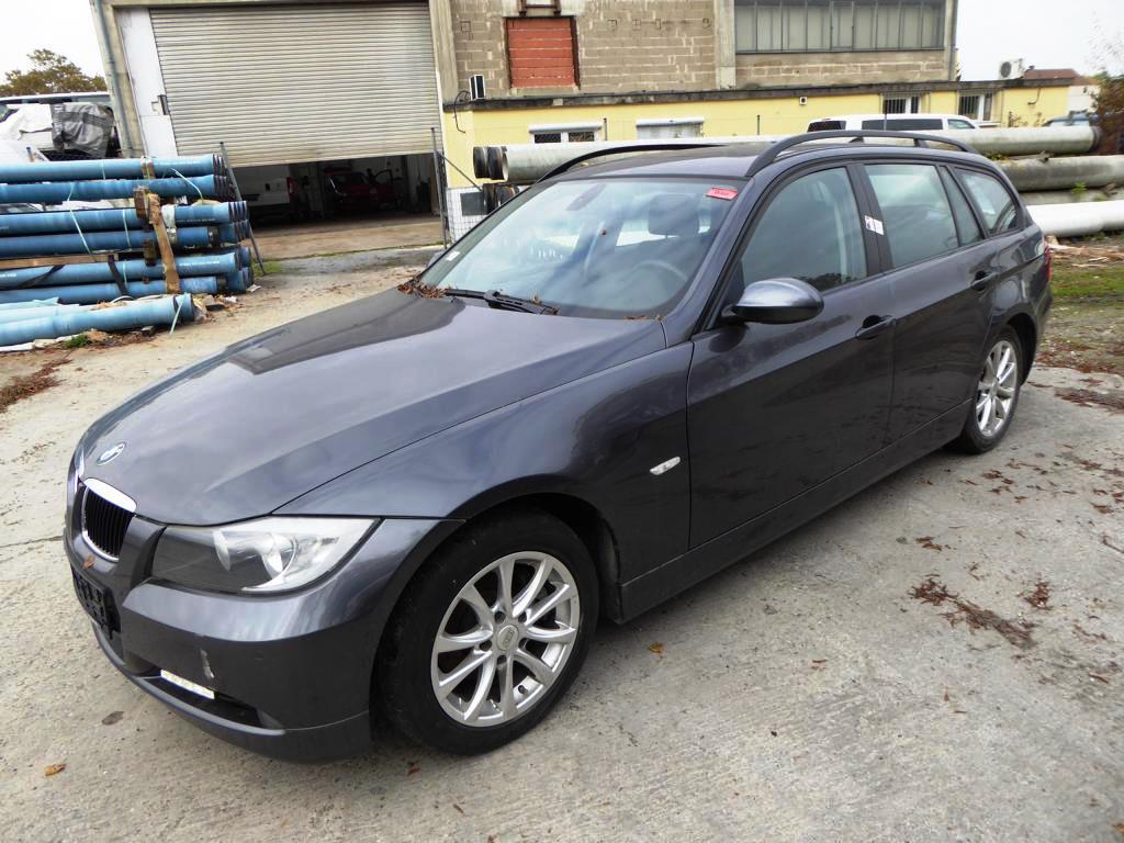 Vários veículos a motor-1