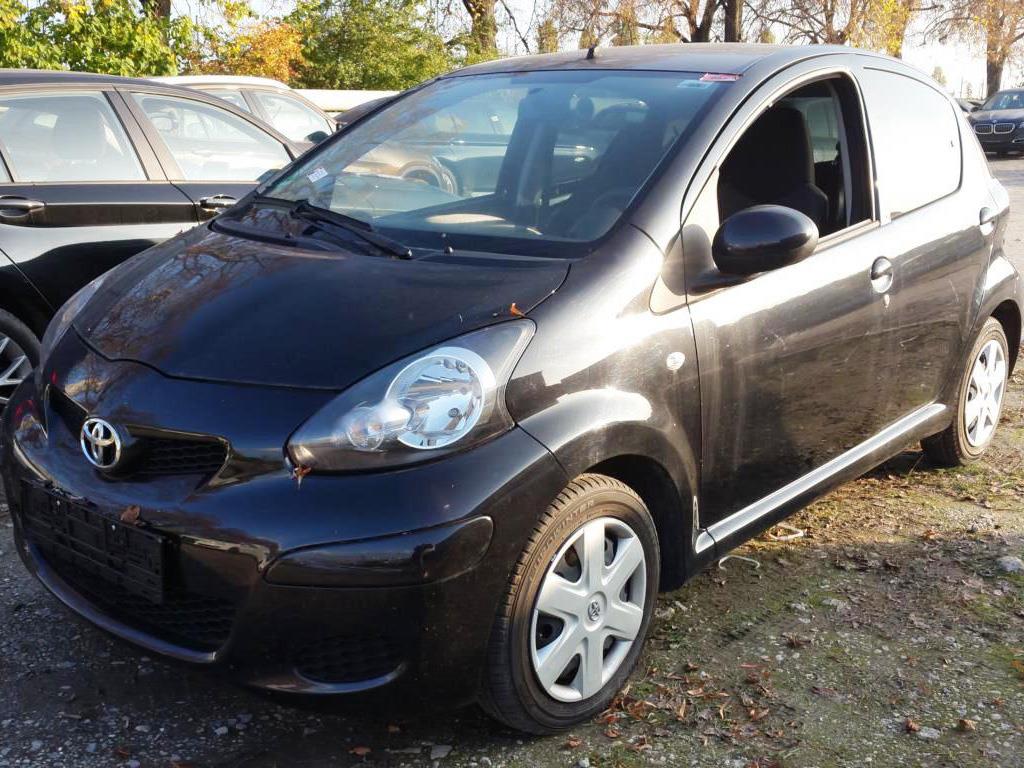 Vários veículos a motor-1