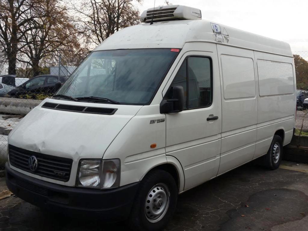 Vários veículos a motor-1