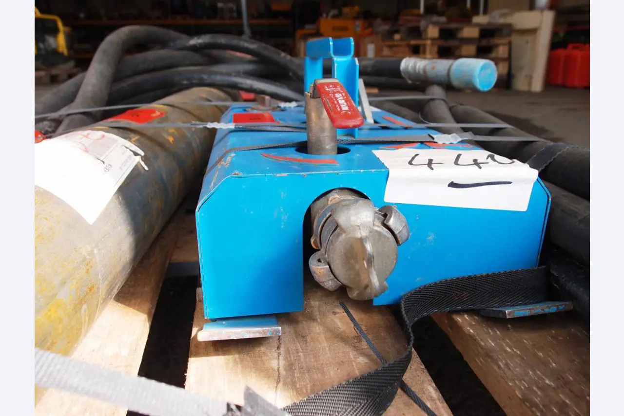 premium office and conference room equipment-6