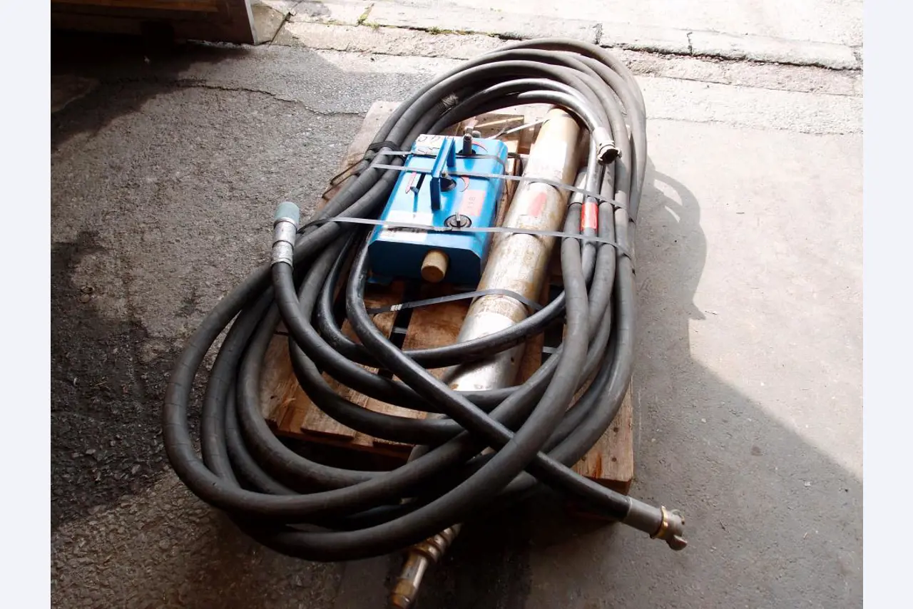 premium office and conference room equipment-8