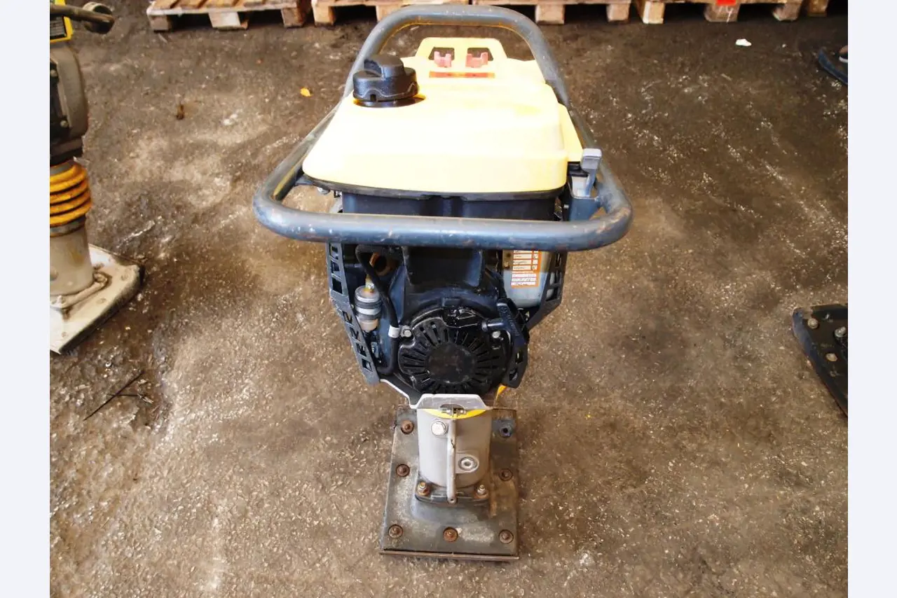 premium office and conference room equipment-3