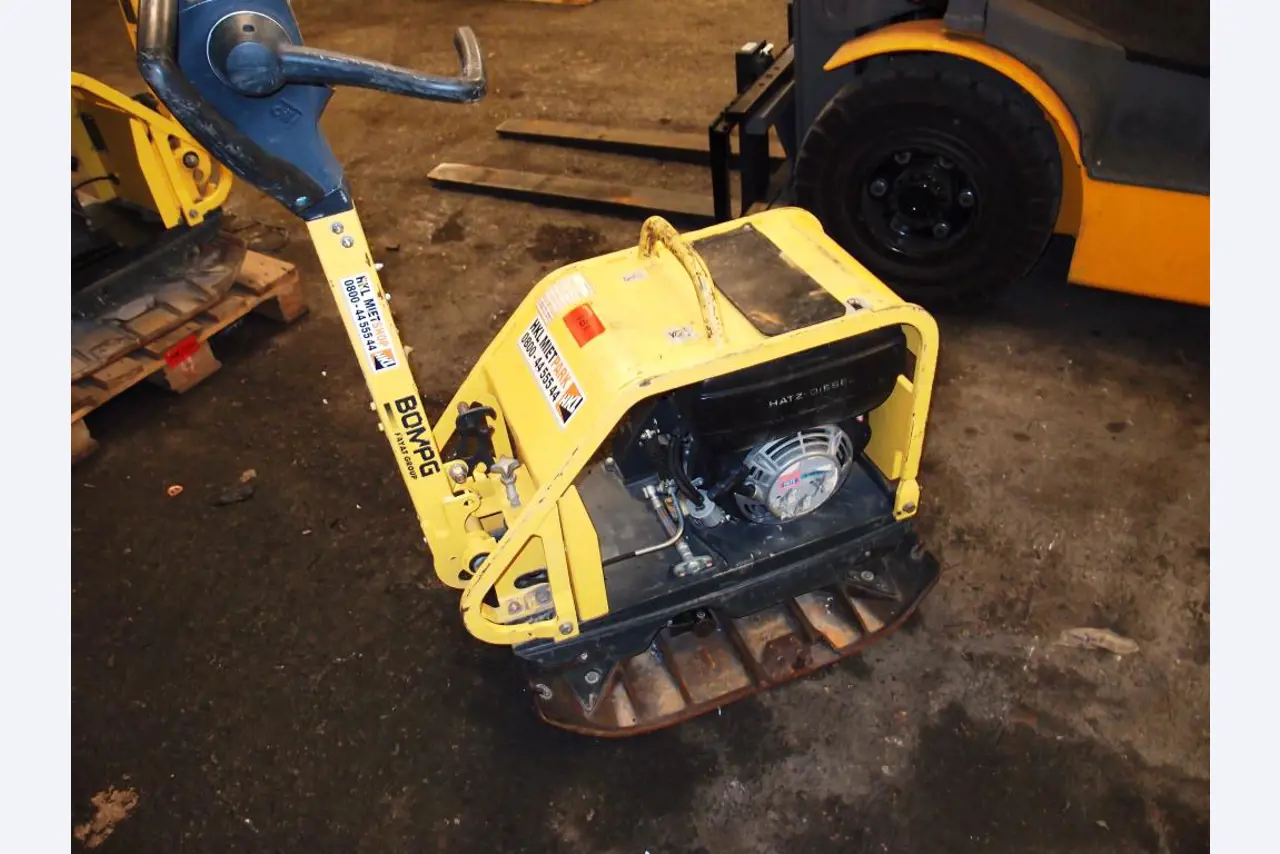 premium office and conference room equipment-1