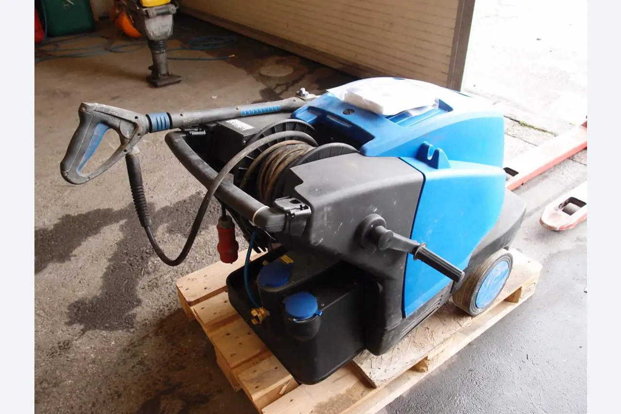 premium office and conference room equipment-3