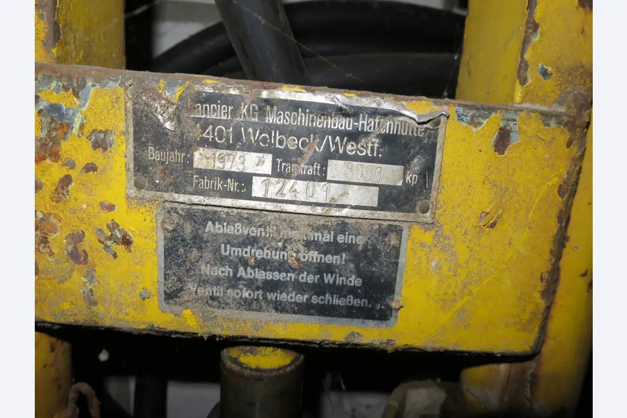 well-maintained construction machinery, equipment and vehicles-2
