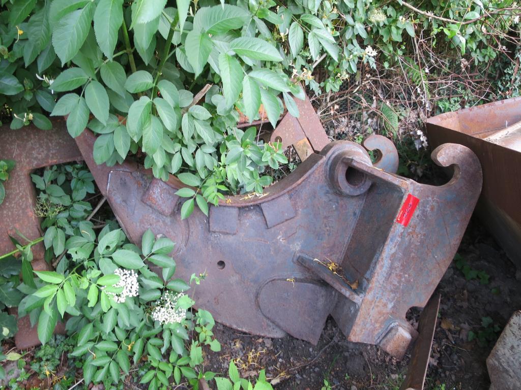 well-maintained construction machinery, equipment and vehicles-1