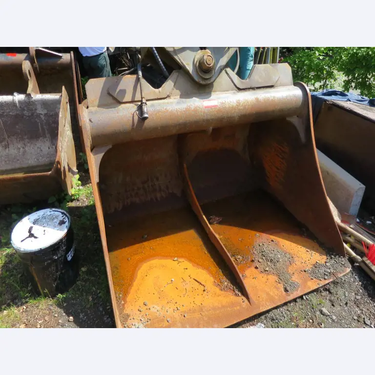 well-maintained construction machinery, equipment and vehicles-1