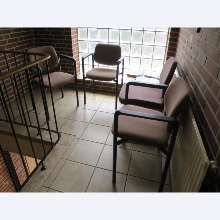 dobro vzdrževani gradbeni stroji, oprema za gradbene stroje in vozila.-1