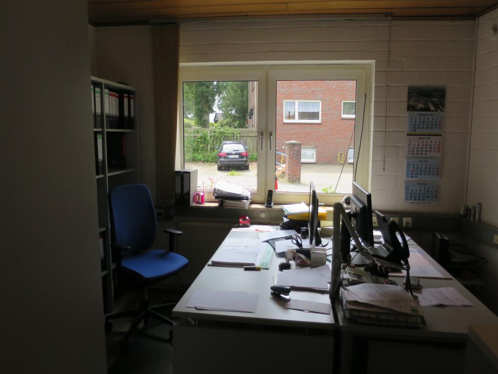 well-maintained construction machinery, equipment and vehicles-1