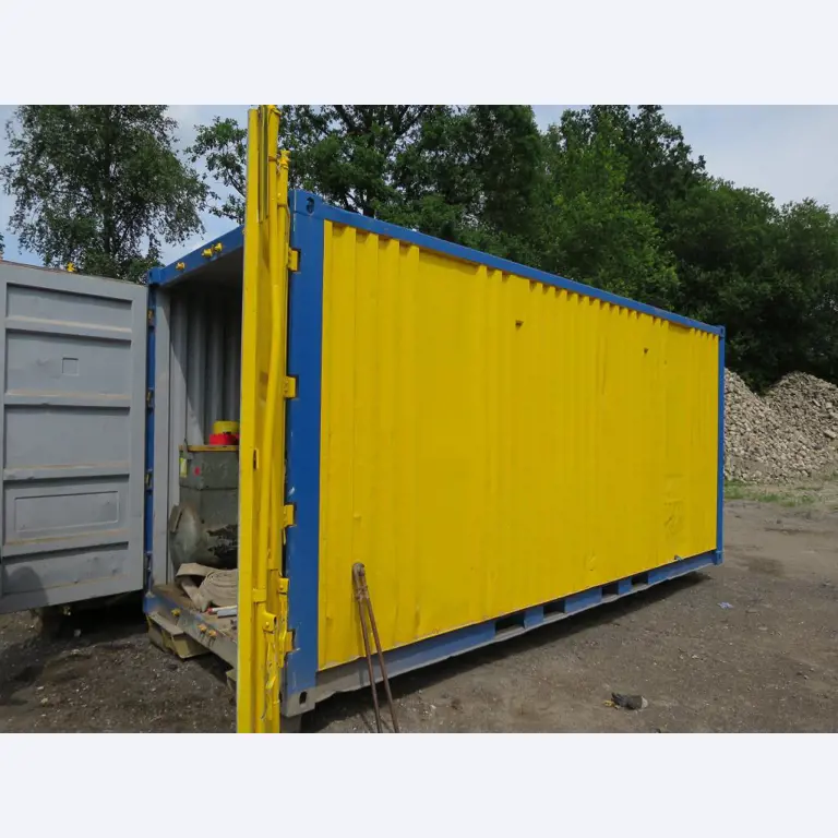 dobro vzdrževani gradbeni stroji, oprema za gradbene stroje in vozila.-2