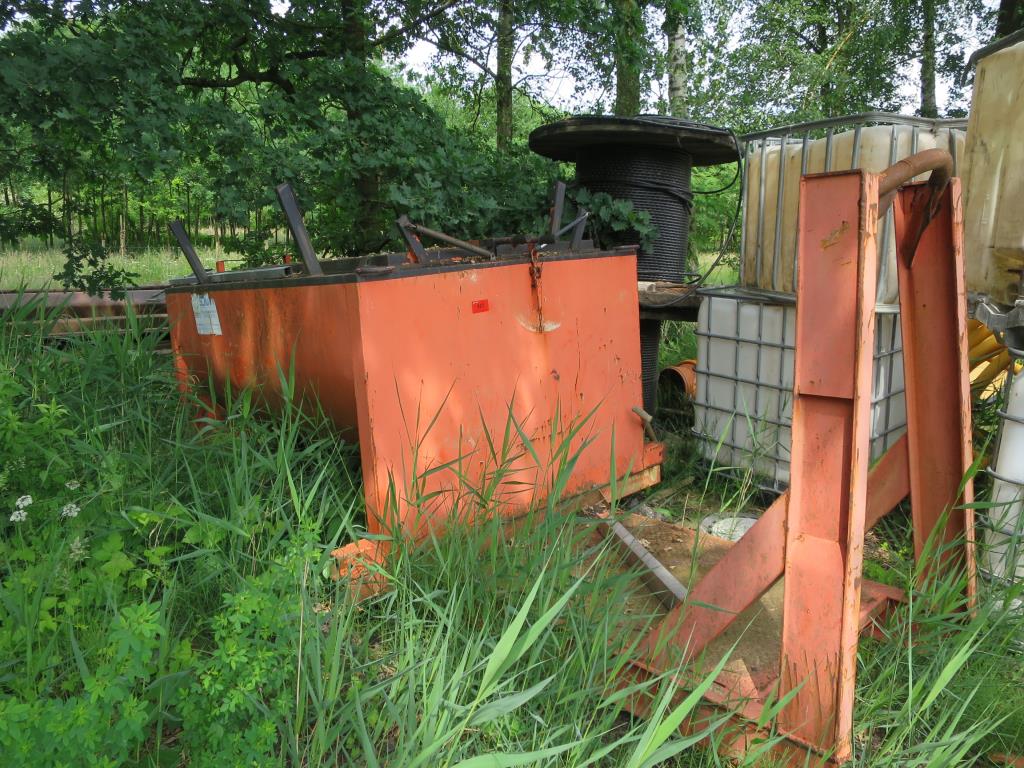 well-maintained construction machinery, equipment and vehicles-1