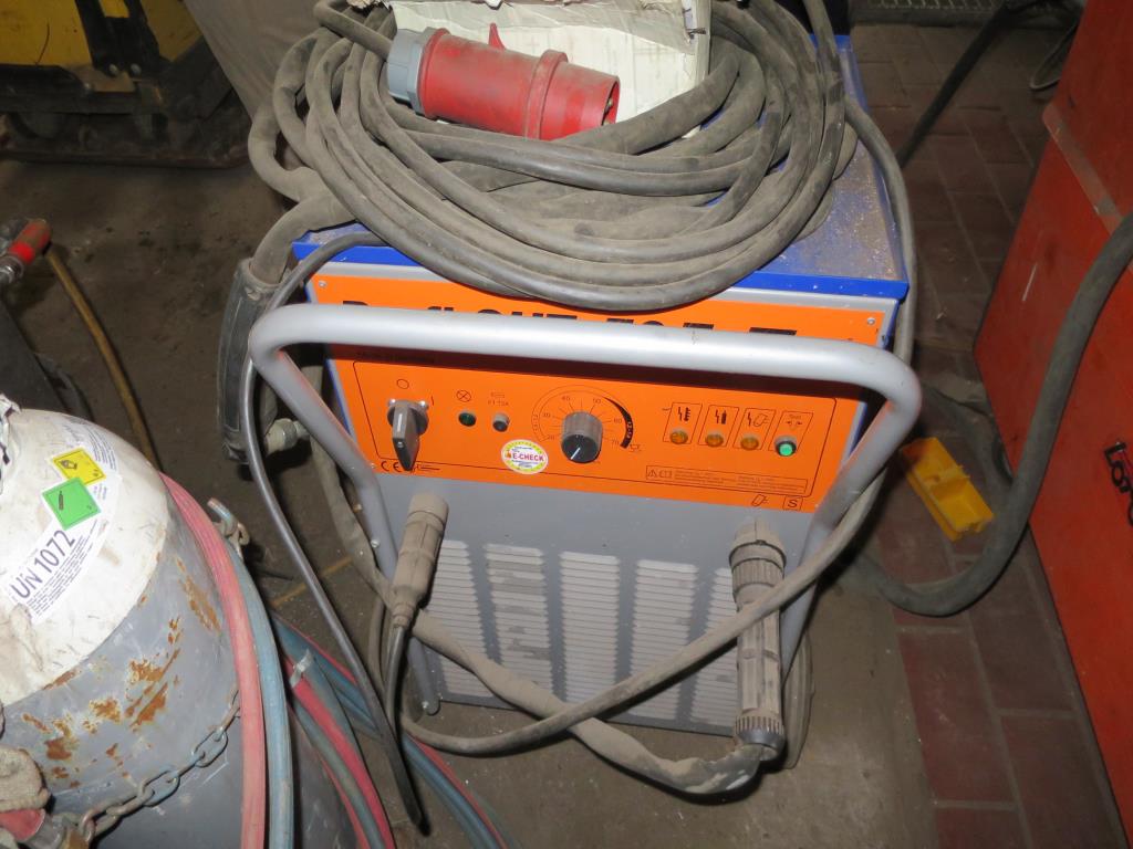 well-maintained construction machinery, equipment and vehicles-1