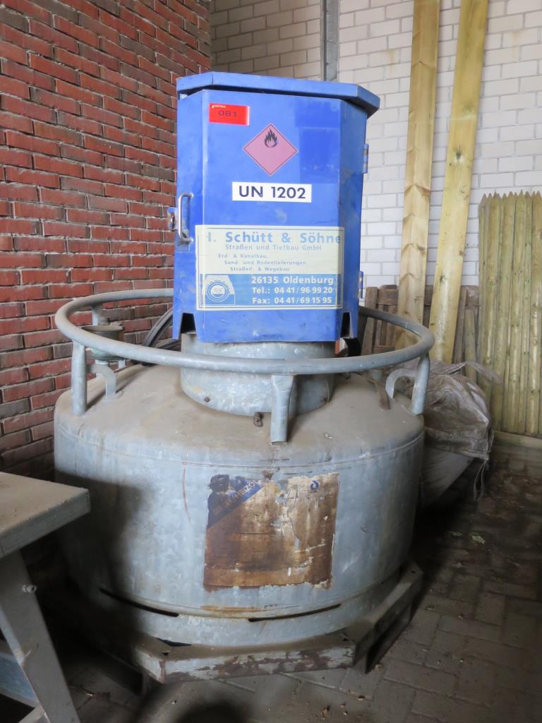 well-maintained construction machinery, equipment and vehicles-1