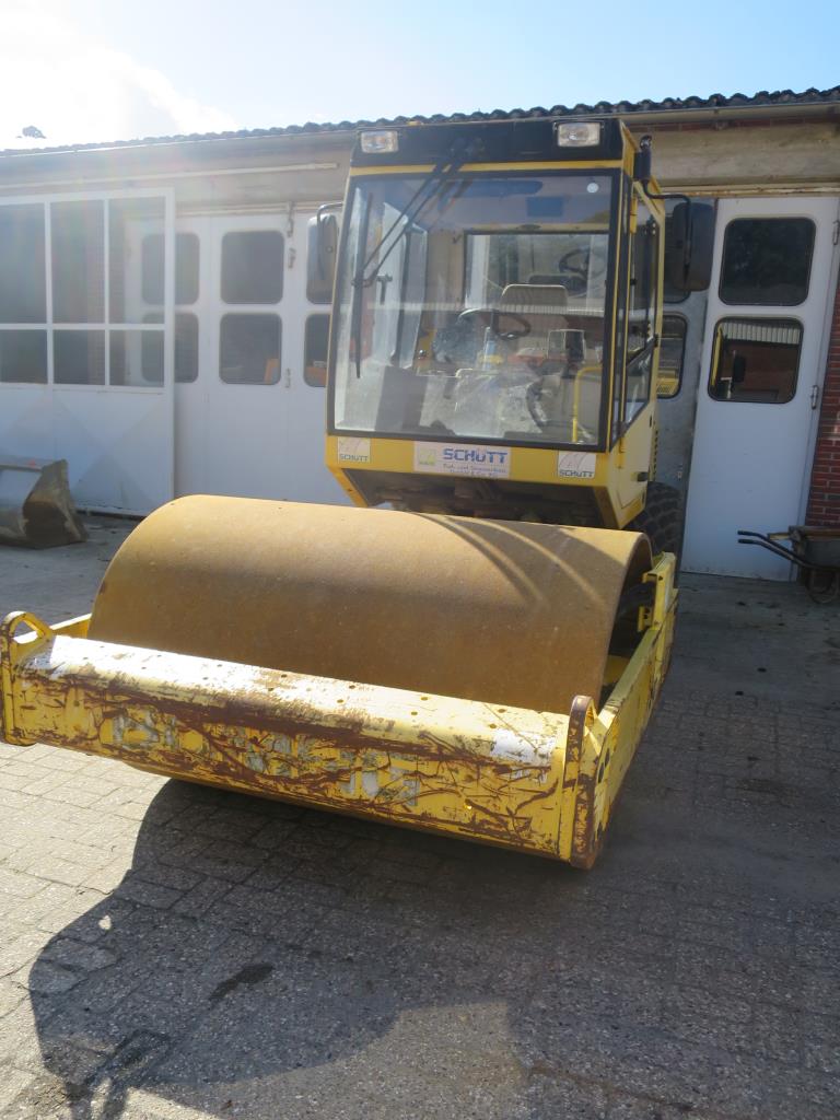 well-maintained construction machinery, equipment and vehicles-6