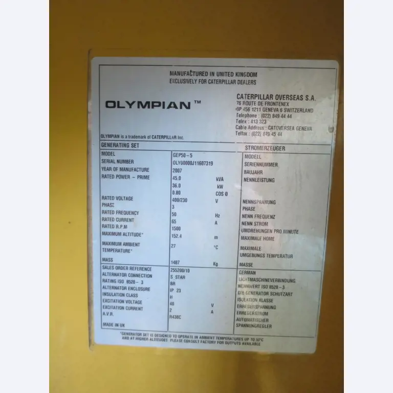 dobro vzdrževani gradbeni stroji, oprema za gradbene stroje in vozila.-3