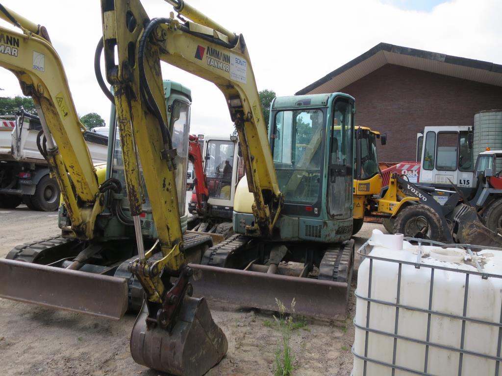 well-maintained construction machinery, equipment and vehicles-1