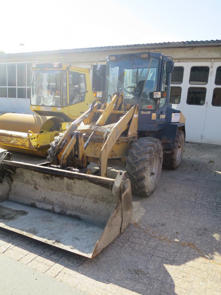 well-maintained construction machinery, equipment and vehicles-1